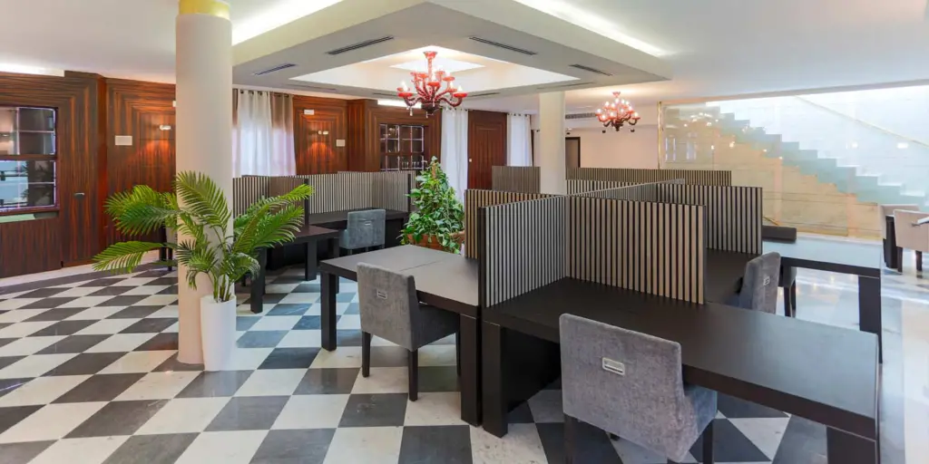 hero-magenta-openspace-1